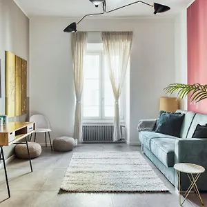 Clausim Domus: New Brightful Flat Next To The Vatican Appartamento